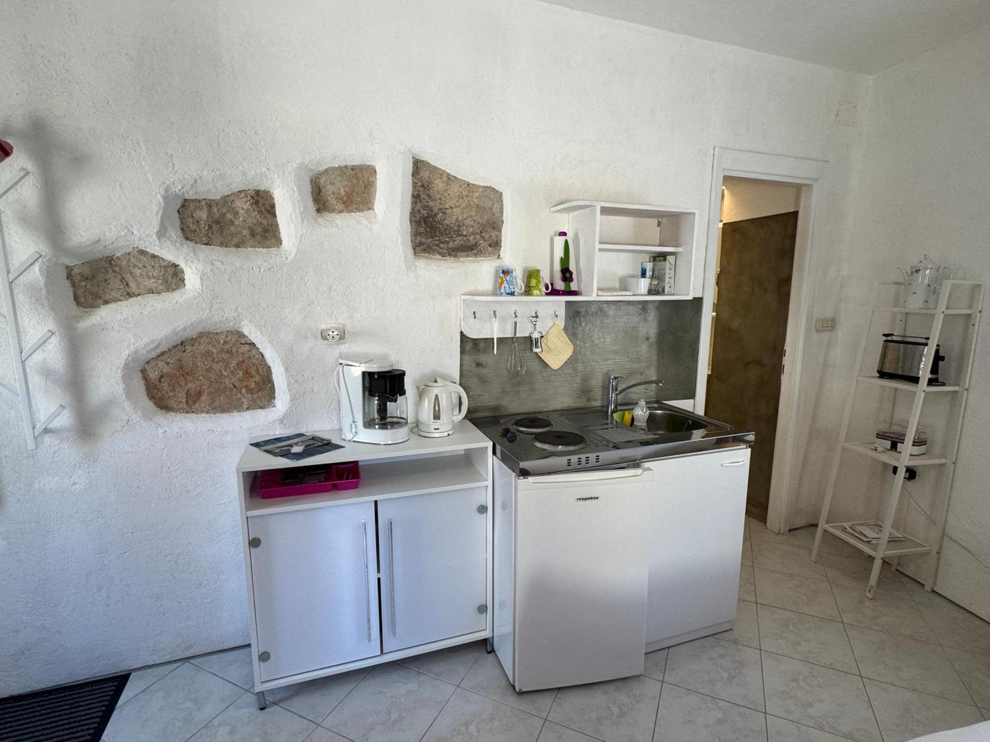 Mediterranes Ferienhaus M. Terrasse Veli Lošinj Екстериор снимка